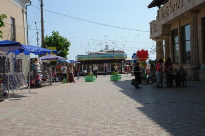 В городе пройдут праздничные мероприятия, предусмотрена обширная программа.