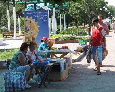 В Крыму с августа начнут гонять незаконных торговцев с набережных