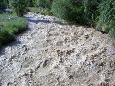 В Крыму на курортную дорогу обрушился сель (фото из интернета)