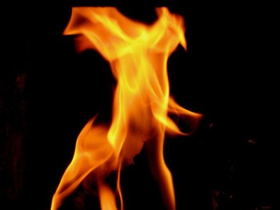СБУ из-за пожара проверяет директора фирмы по добыче песка (фото из интернета)