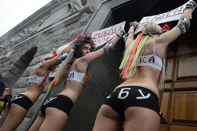 FEMEN могут выступить и за деньги (фото из интернета)