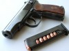 Житель Симферополя гулял по улице с заряженным пистолетом