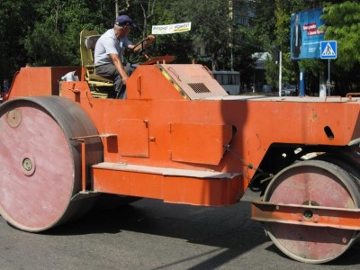 В Крыму в 2013 году займутся дорогами в поселках