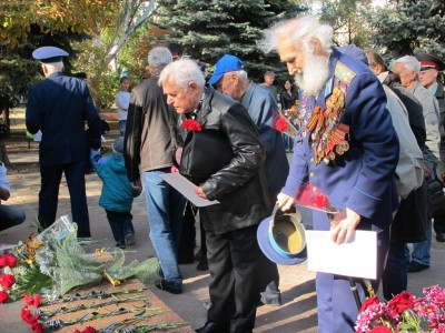 Ветеранов Феодосии поздравили с Днем освобождения Украины