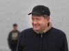 Премьер Крыма в бейсболке и оранжевых перчатках вышел на уборку мусора (фото)