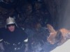 Как в Симферополе спасали собаку из подвала (фото)