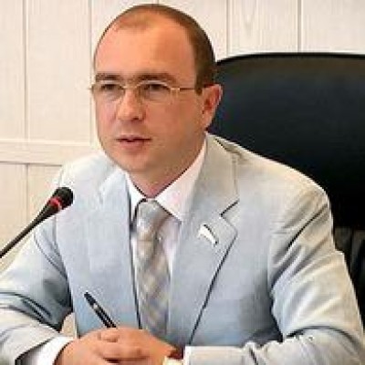 Крымский министр продал дом ради кабинета (фото из интернета)