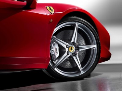 Ferrari признали самым сильным брендом