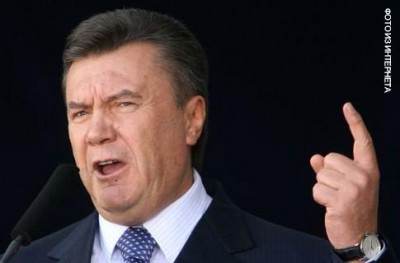 Янукович пообещал появиться в Крыму