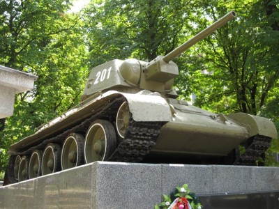 В Симферопол приведут в порядок памятник танку
