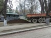 В Симферополе занялись сквером у танка (фото)