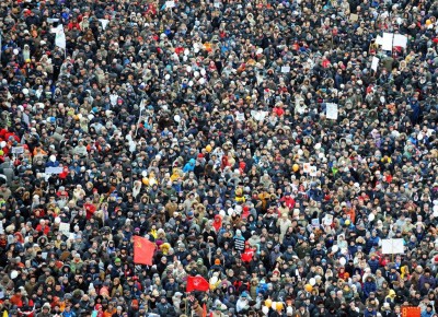 Крымчан сгоняют на антифашистский митинг