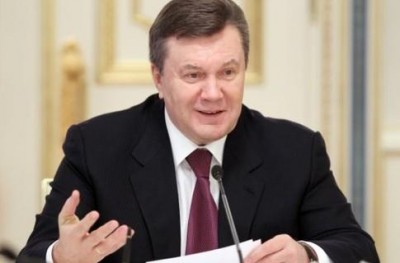 Янукович поздравил Севастополь