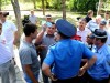 В Крыму депутат подрался с милицией из-за Сталина (фото)