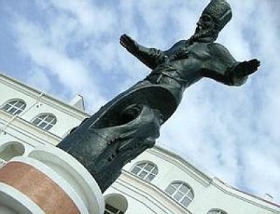 В Севастополе хотят снести еще один памятник