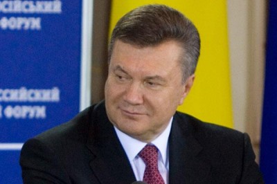 Янукович гуляет день рождения в Крыму