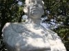 Под Симферополем на зиму снимут с постамента памятник Толстому