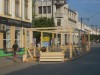 В центре Симферополя строят еще одно летнее кафе (фото)