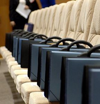 В Крыму чиновникам даже после суда разрешают работать