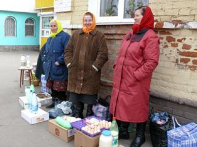 В Алуште ничего не могут сделать со стихийной торговлей