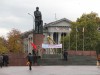 В центре Симферополя начался очередной митинг (фото)