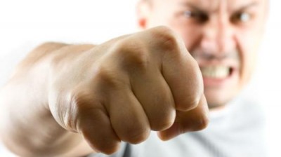 В Симферополе кавказец побил охранника в парке