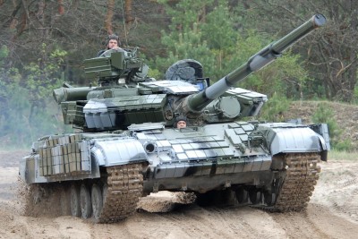 Из Крыма выводят украинские танки